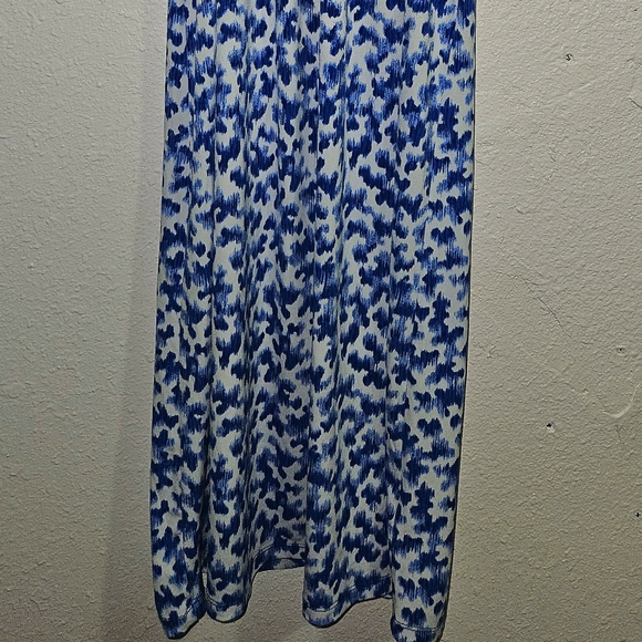 Michael Kors MK Gold Chain Blue Sky Puffy Clouds Midi Dress M NWOT - Picture 3 of 8